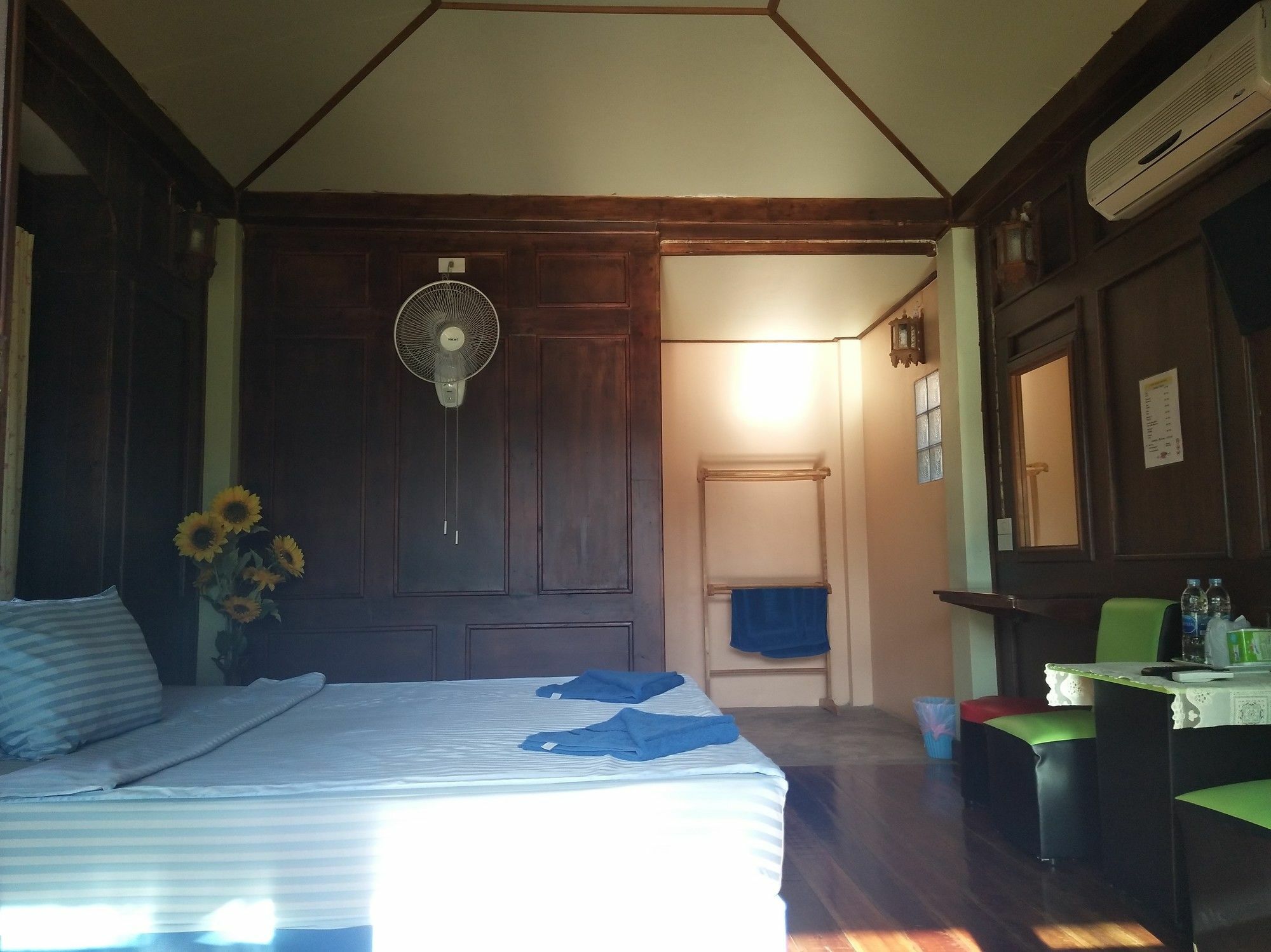 Markhouse Bungalow Ko Kut Zewnętrze zdjęcie